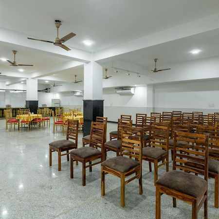 Hotel De Luxe Basai Road Gurgaon Zewnętrze zdjęcie