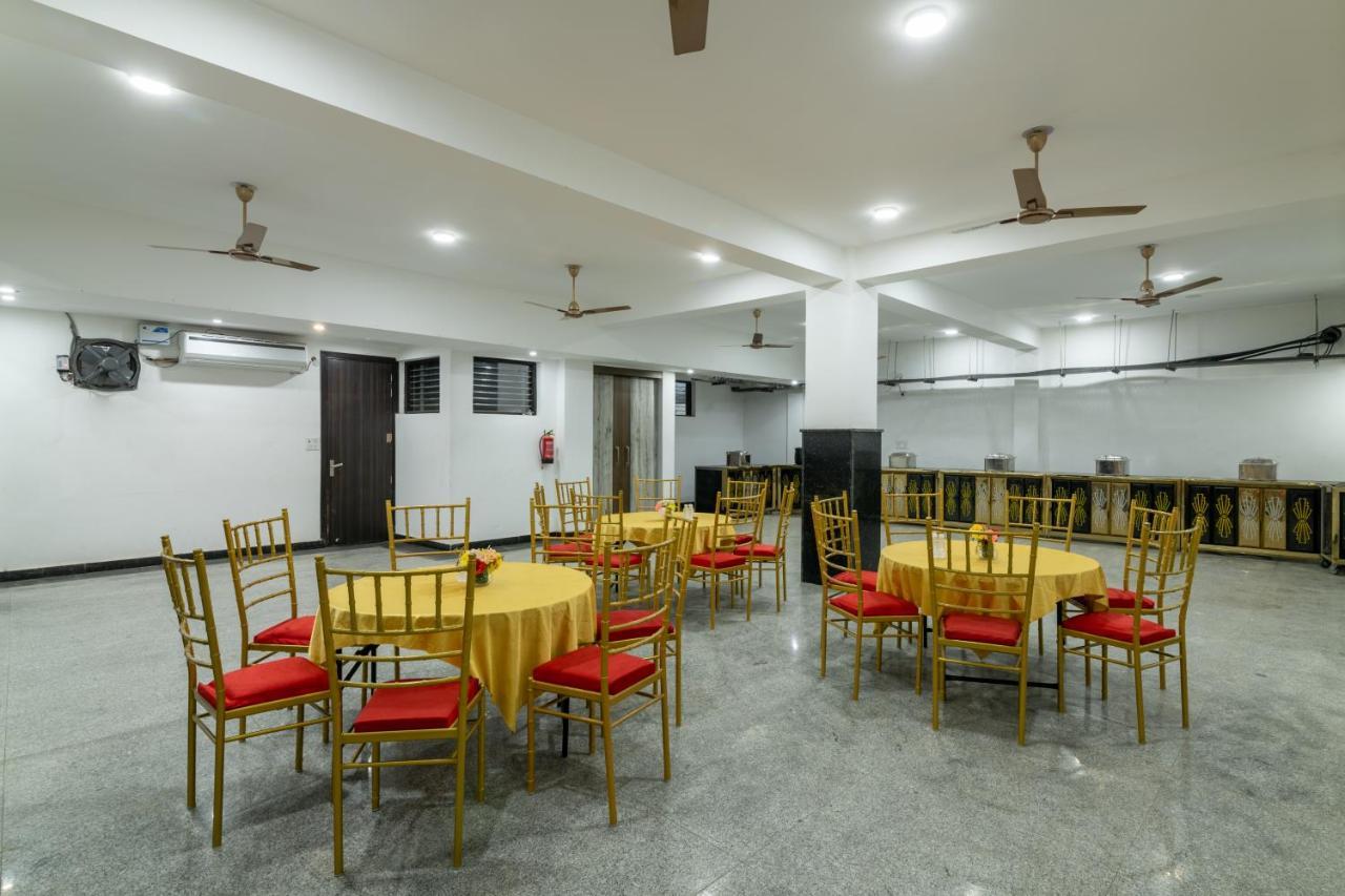 Hotel De Luxe Basai Road Gurgaon Zewnętrze zdjęcie